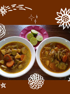 Una foto de 🍲Mole de olla con setas🫕