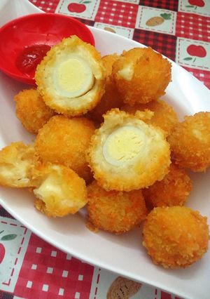 Foto resep Bola-bola kentang isi telor puyuh atau keju