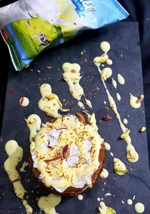 A picture of Shahi tukray.
