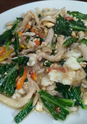 Foto resep Oseng jamur sawi telor