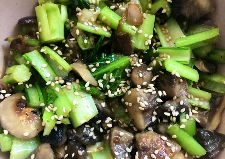 How to Prepare Any-night-of-the-week Mushrooms and greens - vegan