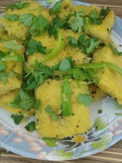 નાયલોન ખમણ (Naylon Khaman Recipe In Gujarati) રેસીપી મુખ્ય ફોટો
