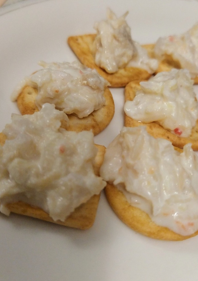 Una foto de Tostas con carne de cangrejo
