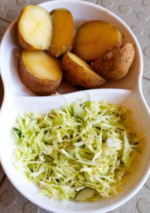Potato with cabbage ainihin hoton girkin