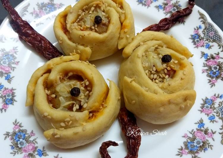 How to Prepare Ultimate Stuffed rose buns