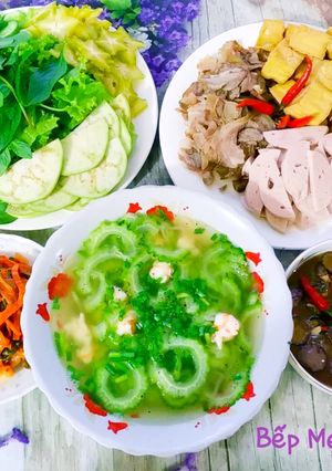 Hình của món Mâm cơm gia đình thời Covid 19.