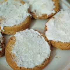 A picture of Rusk malai.