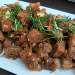 หมูกรอบผัดพริกขิง