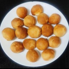 A picture of Korean cheese balls.