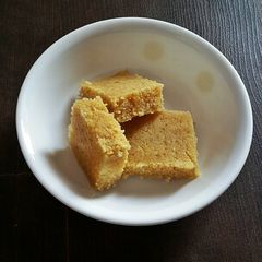A picture of Besan Barfi.