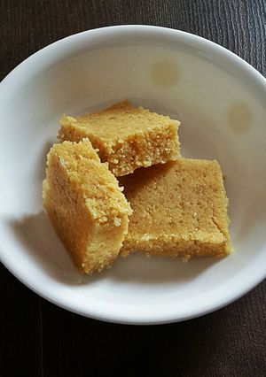 A picture of Besan Barfi.