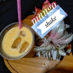 A picture of Mango shake.