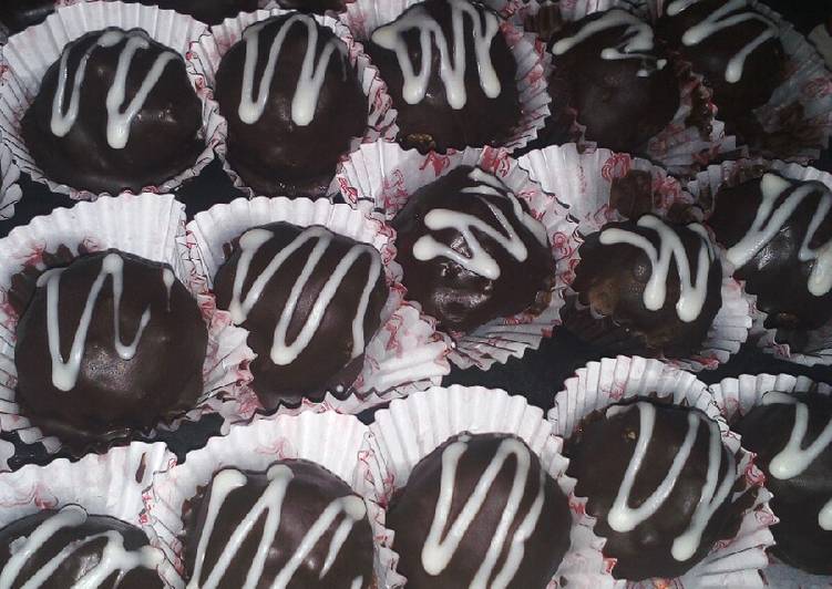 Bola bola coklat roti marie