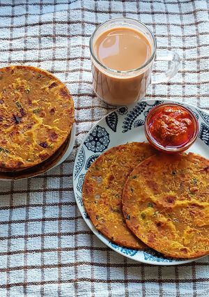A picture of Tasty Thepla With Leftover Khichdi.