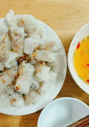 Hình của món Bánh tráng cuốn nóng.