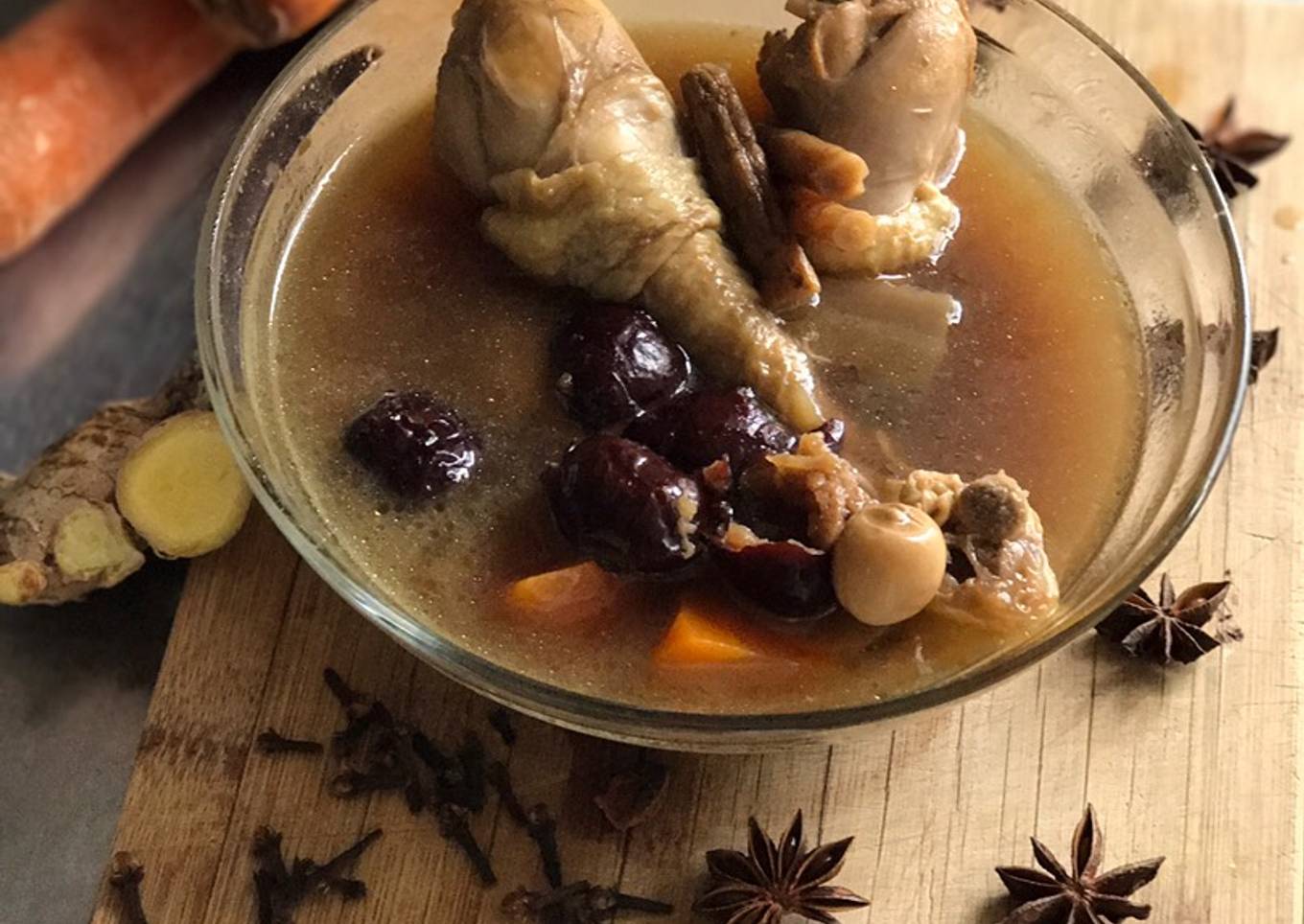 Chicken soup herbal Taiwan (ayam sup herbal)
