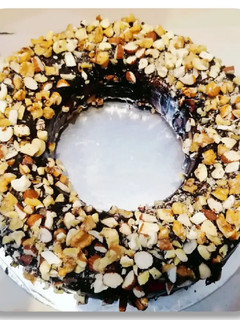 A picture of Super dry fruits cake.
