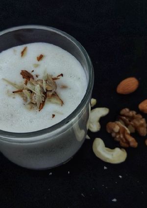 A picture of Dryfruits Milkshake.