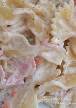Foto di Farfalle prosciutto cotto e panna