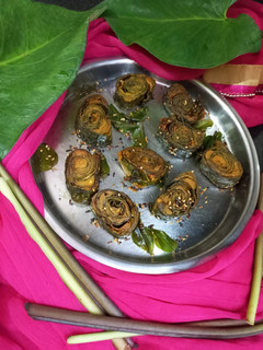 अरबी के पत्ते का पात्रा (Arbi ke Patte ka Patra ki recipe in hindi) रेसिपी मुख्य फोटो