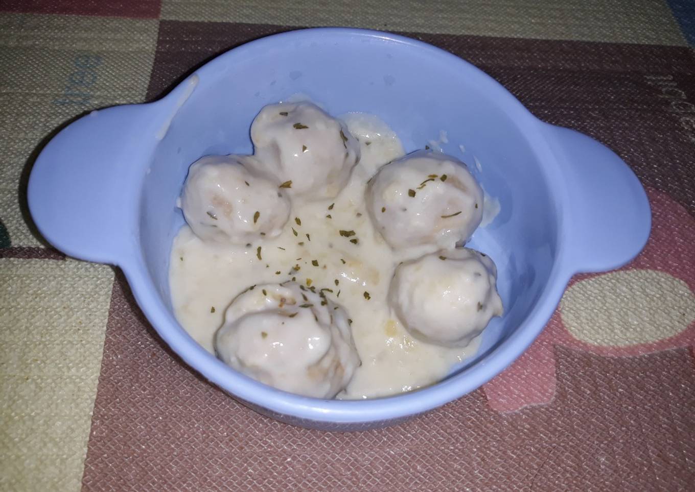 (Mpasi 9+) Bakso tempe saus bechamel