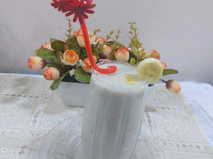 Easy Steps to Make Banana dryfruit smoothie the So Delicious Delicious