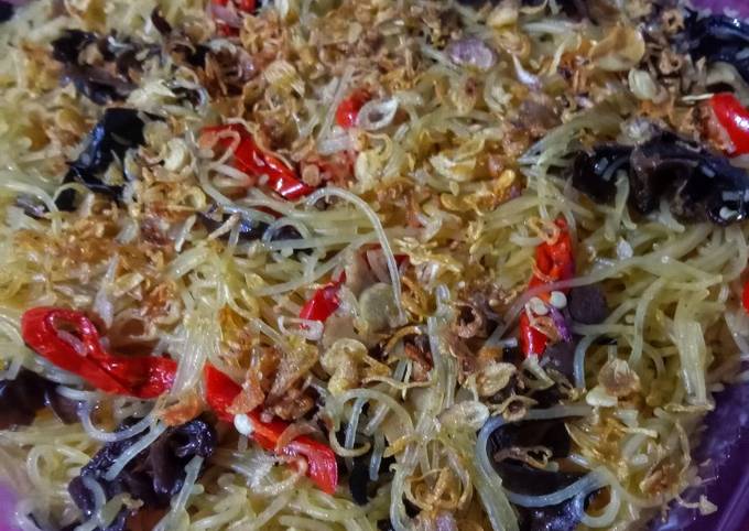 Resep Bihun jamur kuping Resep Bihun jamur kuping
