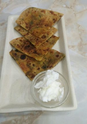 A picture of Maithi Aoloo stuffed Paratha.