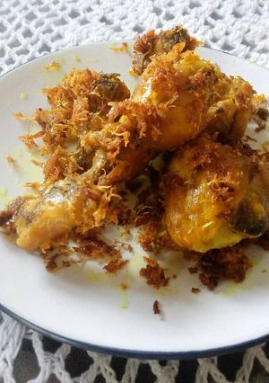 Foto resep Ayam Serundeng Bumbu Kuning