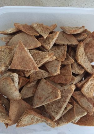 A picture of Pitta Bread Crisps.