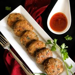 A picture of Poha Vada.