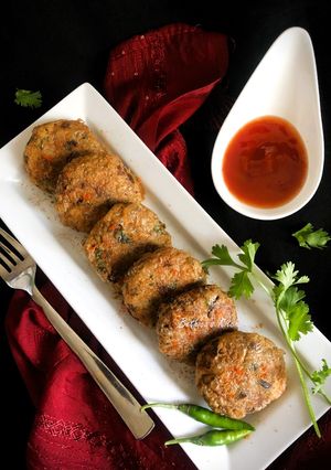A picture of Poha Vada.