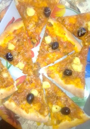 صورة لوصفة بيتزا على شكلين ولا اروع 👍😘🍅🌮