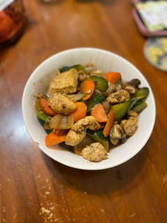 雞肉豆腐燉時蔬 的食譜成品照片