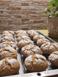 Una foto de Galletitas craqueladas de limón con harina integral
