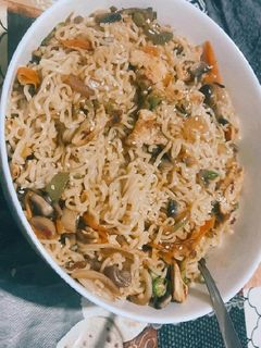 Φωτογραφία της συνταγής Noodles κοτόπουλο με λαχανικά