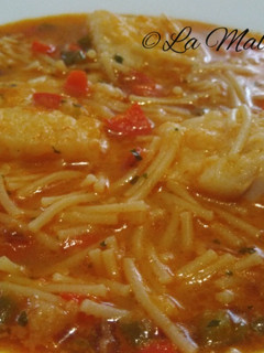 Una foto de Sopa de fideos con bacalao