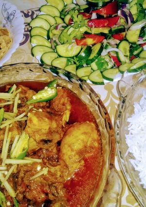 A picture of Chicken highway karahi with rice.