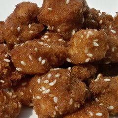 A picture of Crispy popcorn chicken.