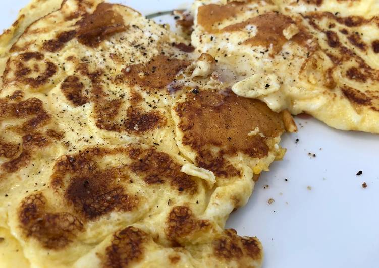 Steps to Make Super Quick Homemade Snappy Cheese Omelette
