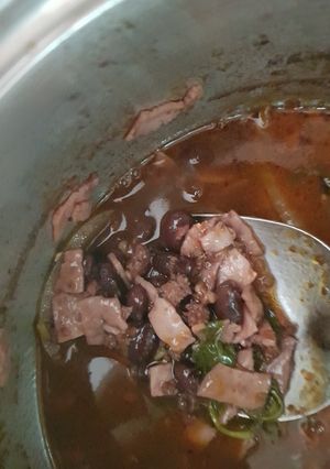 Una foto de Frijoles negros con sabor 😊😋