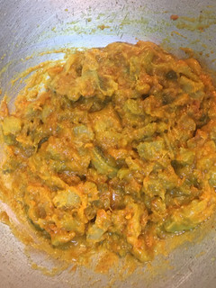 કારેલા નું શાક (Karela Shak Recipe in Gujarati) રેસીપી મુખ્ય ફોટો