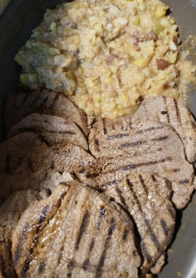 A picture of Lime Beef with Mush and Potatoes.