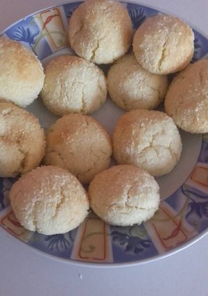 Fehércsokis, kókuszos keksz recept fotója