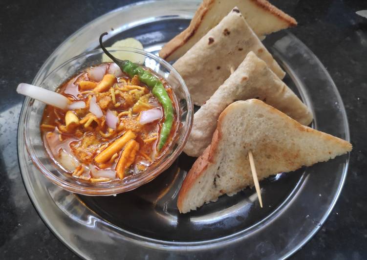 Maharashtrian Misal