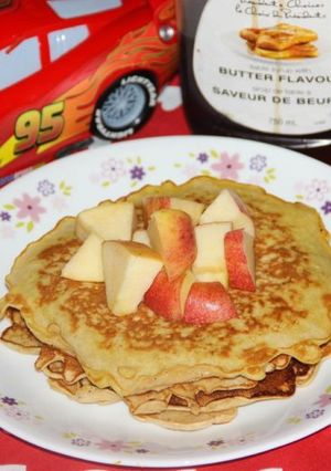A picture of Apple Crisp Pancakes.