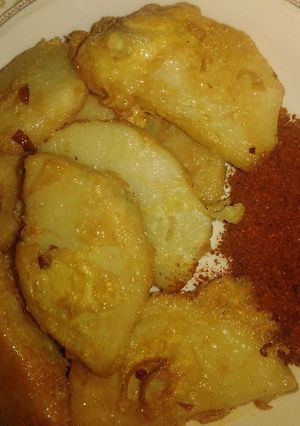 A picture of Fried yam with egg.