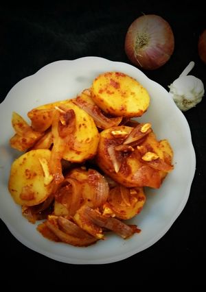 A picture of Maeun-gamjajorim. (Spicy Potato).