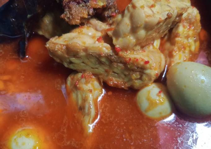 Telur puyuh tempe masak bumbu kuning