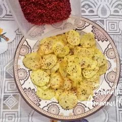 Homemade Potato Chips with Sumac A picture of Homemade Potato Chips with Sumac.